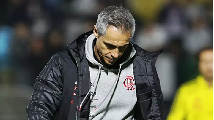 Flamengo torna oficial a demissão de Paulo Sousa do comando do time
