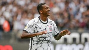 Onde Jô vai jogar? Após saída do Corinthians, atacante recebe proposta surpresa