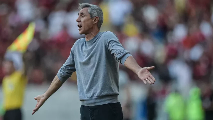 evitou falar sobre o trabalho do treinador do Flamengo