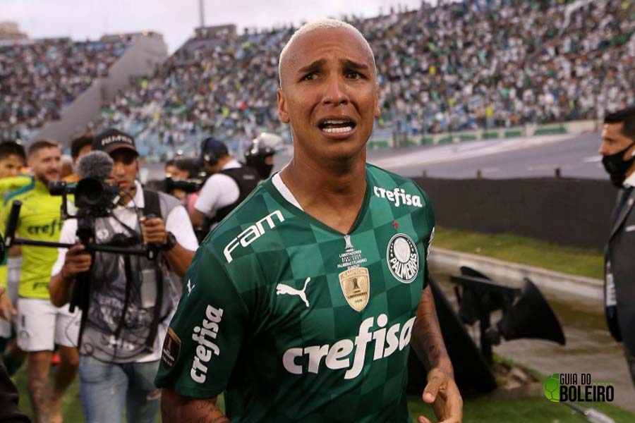Deyverson, herói da Libertadores pelo Palmeiras, dispara contra Neto. (Foto: Reprodução)