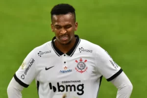 Depois de sair do Corinthians, Jô descobre que amante está grávida