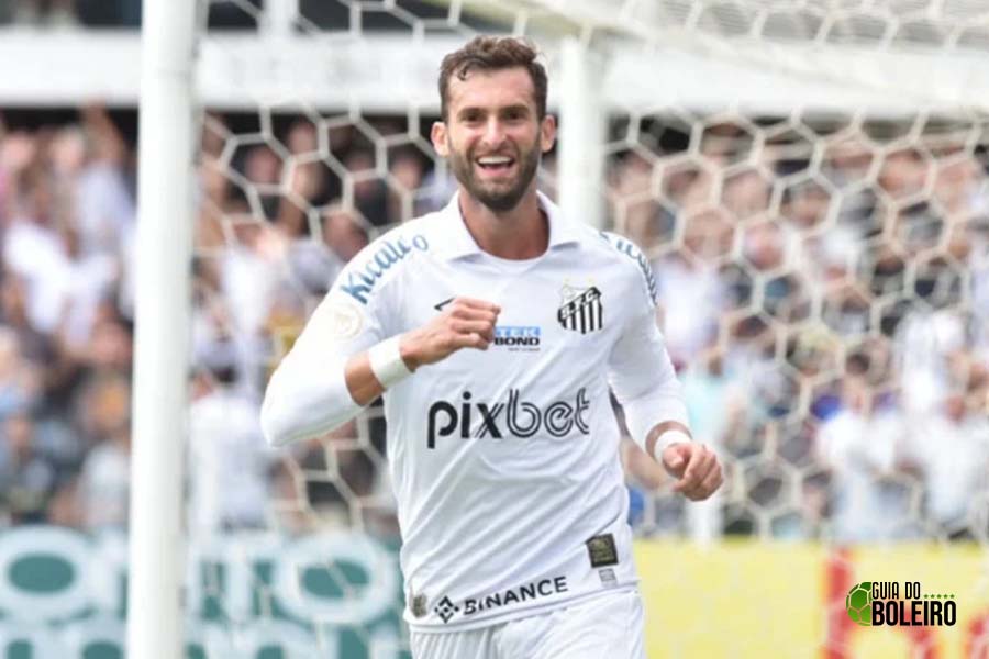 No Santos desde agosto de 2021, Léo Baptistão viveu fase conturbada em seu começo pelo Peixe. (Foto: Reprodução)