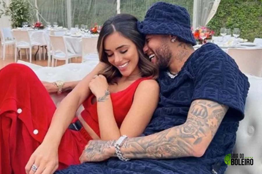 Neymar fala sobre boatos de trair namorada com influencer em festa