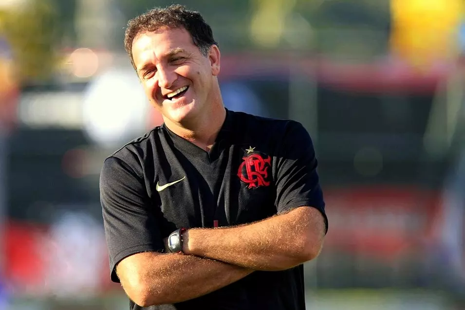 Cuca no Flamengo? Treinador enfrenta ‘problemas internos’ se Paulo Sousa for demitido