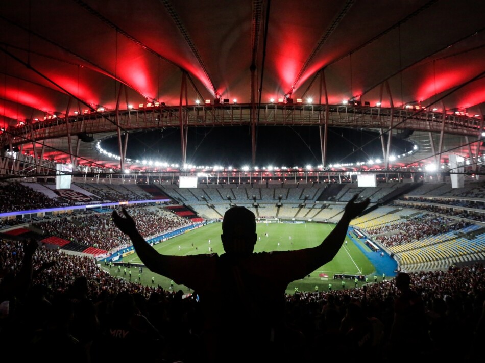 Torcida do Flamengo faz ‘lista de dispensas’ após derrota