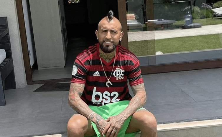 Empresário de Vidal afirma que a decisão da contratação depende do Flamengo