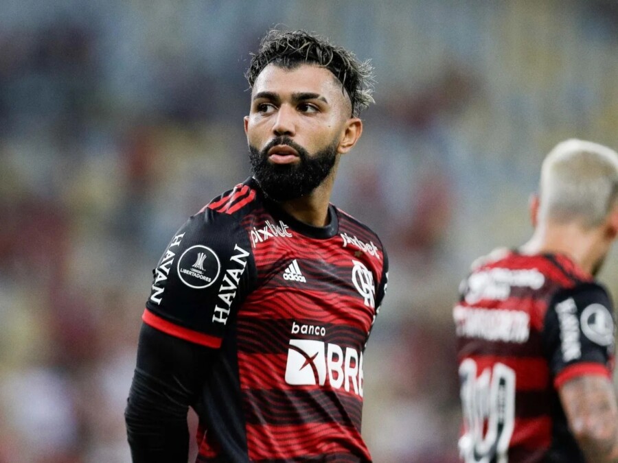 Gabigol incomodado em jogo do Flamengo