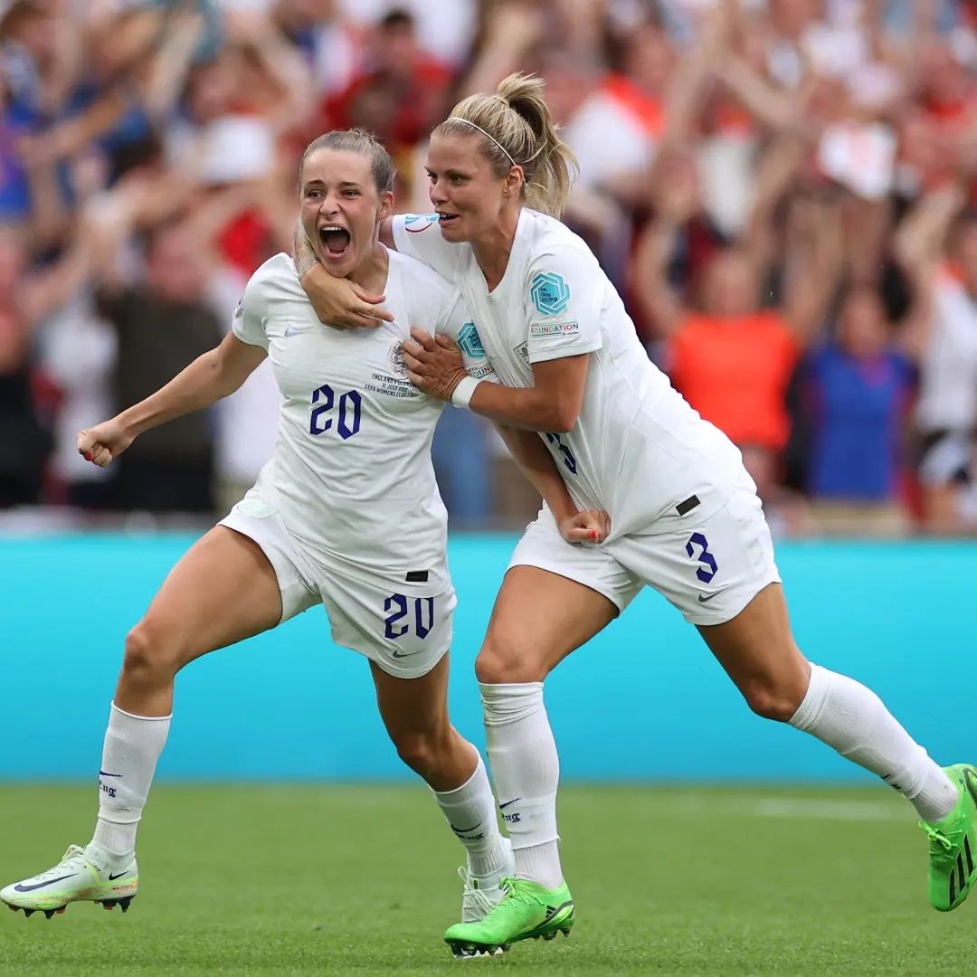 Inglaterra vence com gol de Chloe Kelly e conquista Eurocopa