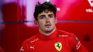 F1: Namorada de Charles Leclerc se irrita com Ferrari e manda mensagem no Instagram