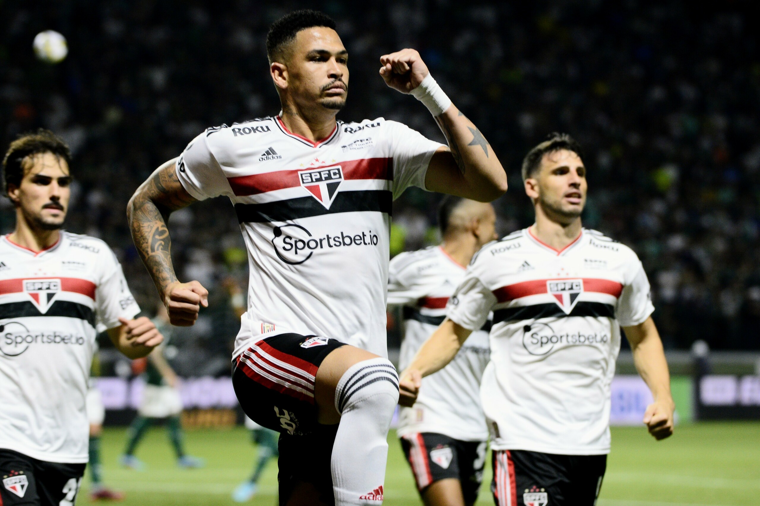 Gols de Palmeiras x São Paulo: Verdão vence no tempo normal mas São Paulo avança nos pênaltis da Copa do Brasil.