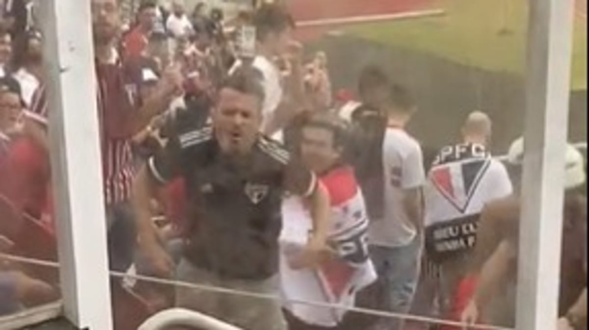 São Paulo toma atitude sobre caso de racismo em jogo contra Fluminense.