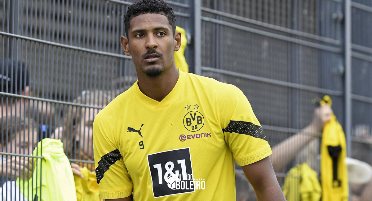 Jogador do Borussia Dortmund é diagnosticado com câncer no testículo. (Foto: Reprodução)