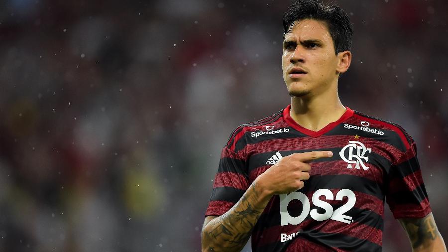 Pedro vai sair do Flamengo? Atacante desperta interesse de ingleses
