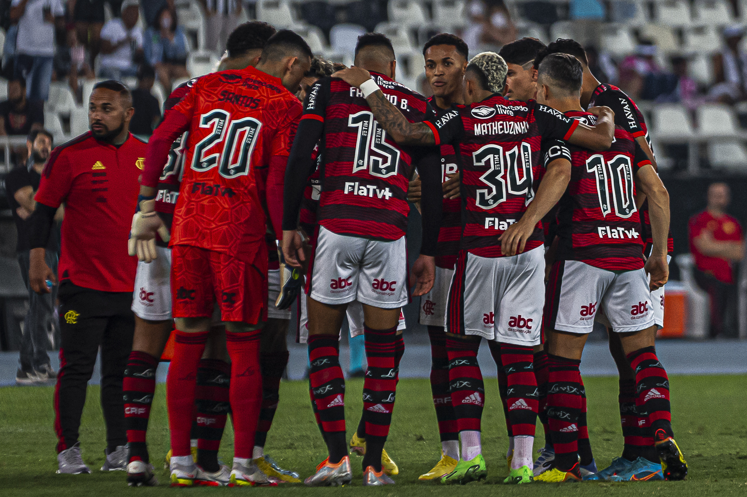 Vaza escalação do Flamengo pra enfrentar o Vélez na Libertadores