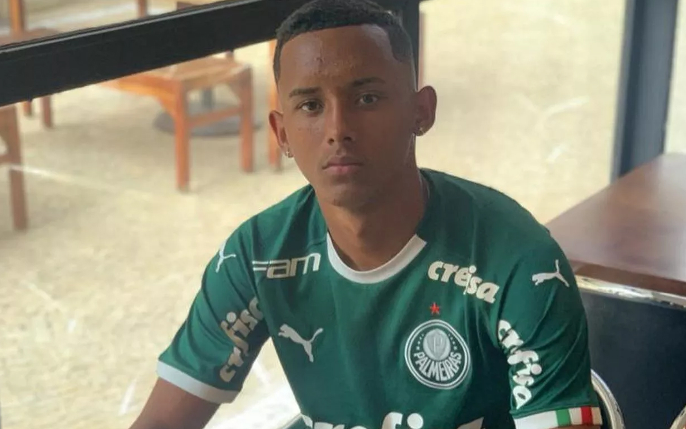 Jogador do Palmeiras é acusado de agredir ex-mulher grávida
