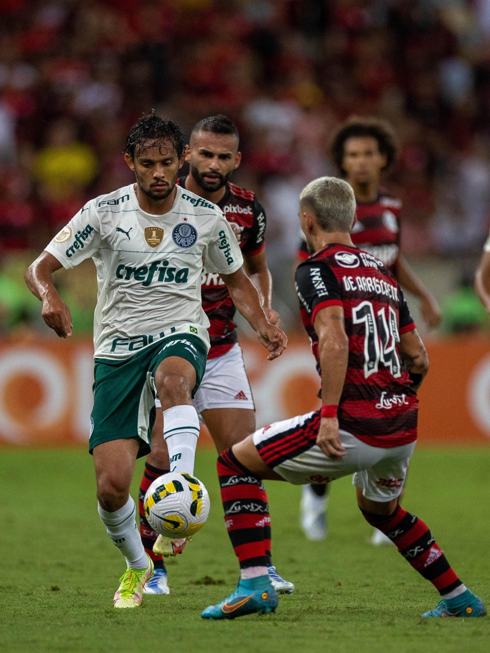 Flamengo: Jornalista dá veredito sobre Arrascaeta na Europa e faz comparação com Scarpa. (Foto: Reprodução)