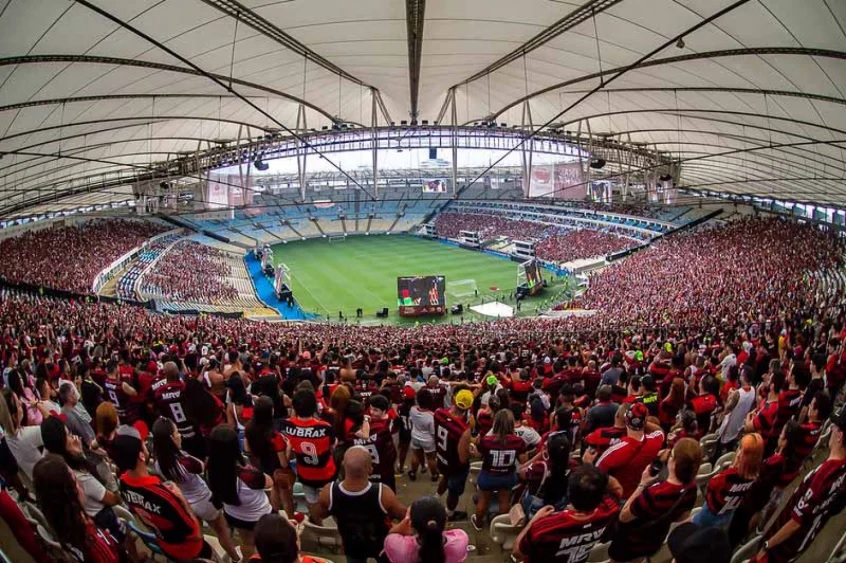 Flamengo x Corinthians quebrou recorde de público em 2022?