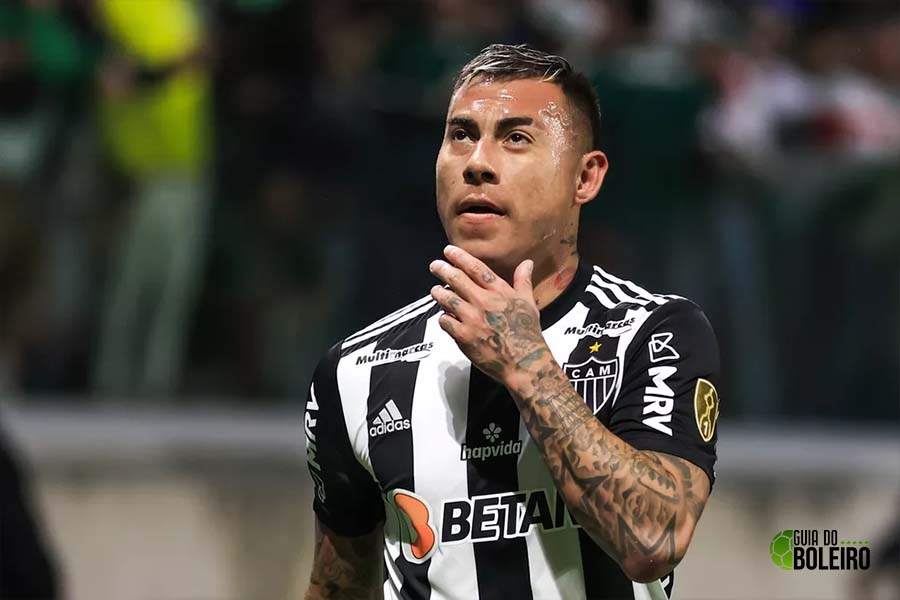 Eduardo Vargas entrou na reta final do jogo contra o Palmeiras e foi expulso no jogo de volta da Libertadores. (Foto: Reprodução)