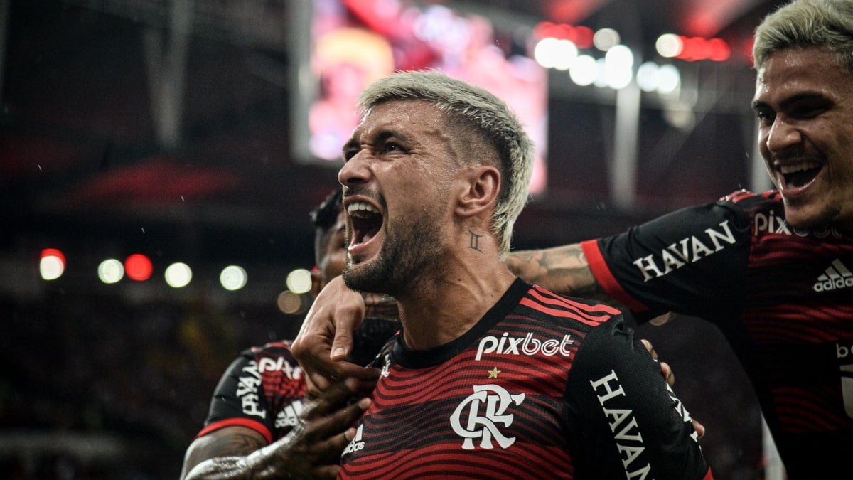 Gol de Flamengo x São Paulo: Arrascaeta marca belo gol e Mengo avança na Copa do Brasil