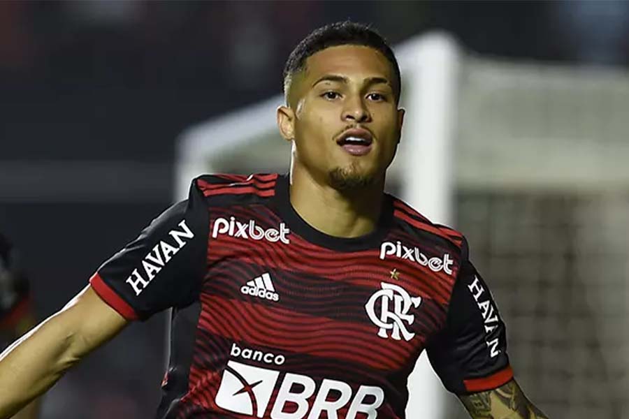 Com 21 anos, João Gomes é a grande revelação rubro-negra nesta temporada 2022. (Foto: Reprodução)