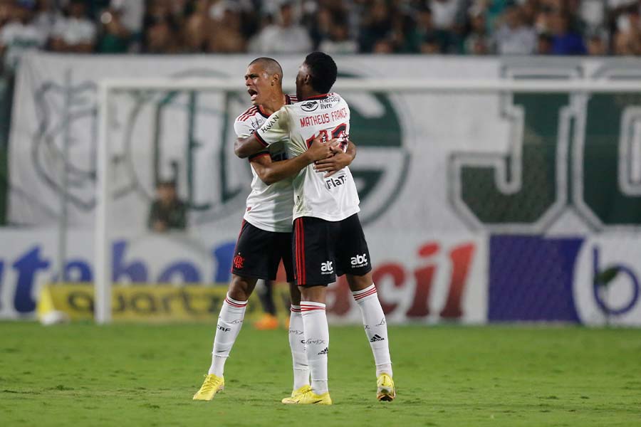 CBF divulga áudio do VAR no gol de Matheus França em Goiás x Flamengo pelo Brasileirão. (Foto: Reprodução)