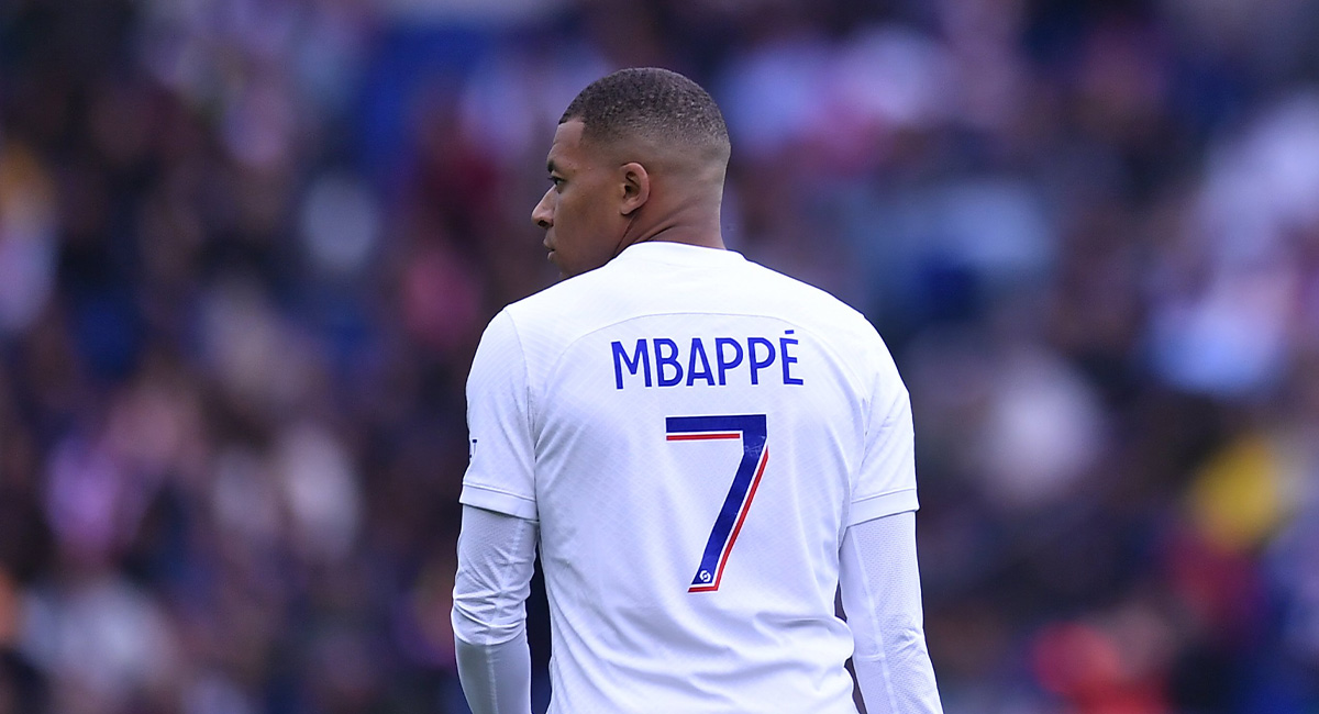 Cláusula ‘escondida’ de Mbappé no contrato com PSG deixa o clube em mesma posição de 2021