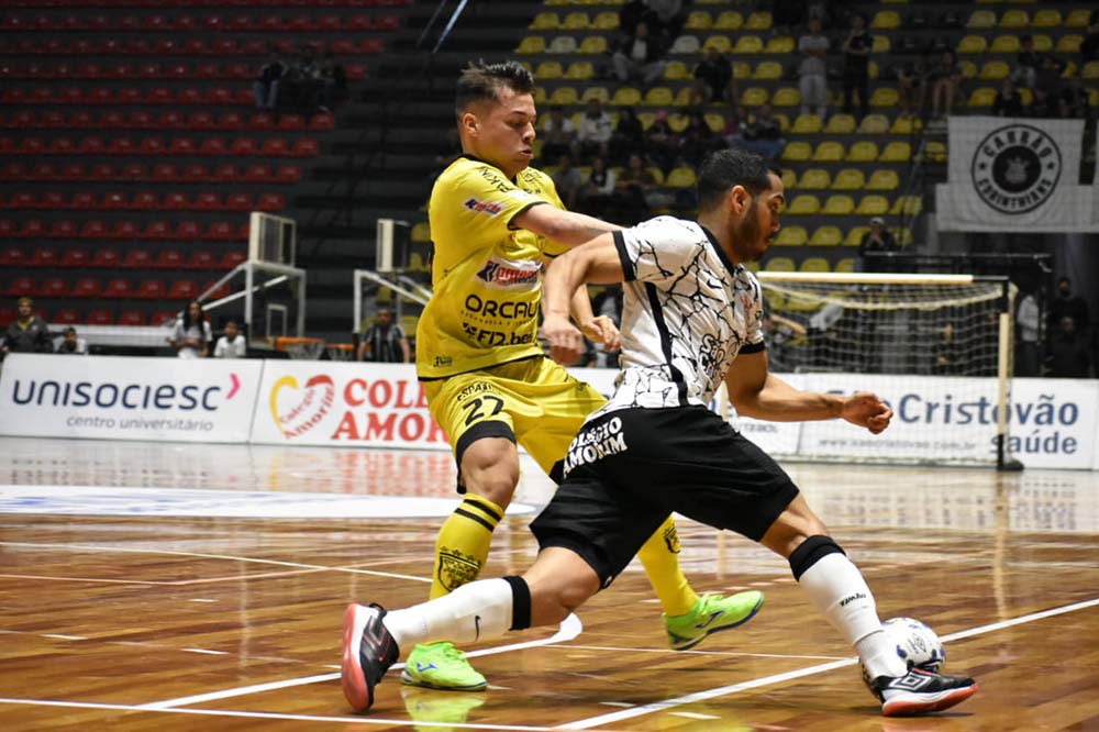 Corinthians x Jaraguá Futsal ao vivo: onde assistir semifinal da Liga Nacional de Futsal na TV e online.