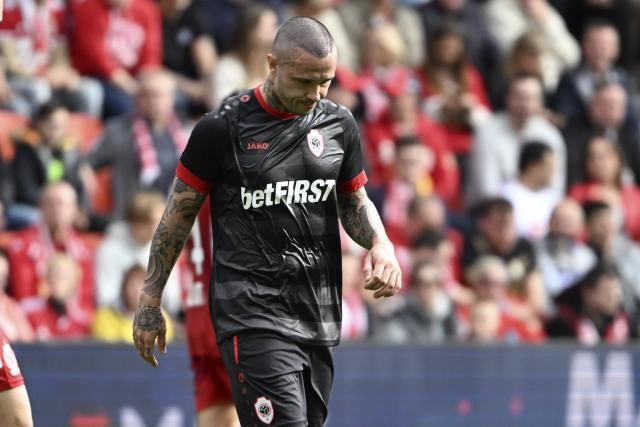 Nainggolan em jogo pelo Royal Antwerp