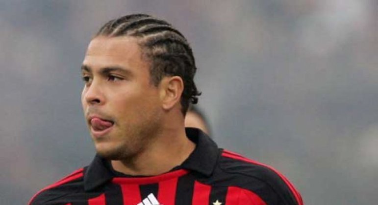 ‘Estava gordo mas…’, revela ex-companheiro de Ronaldo Fenômeno no Milan