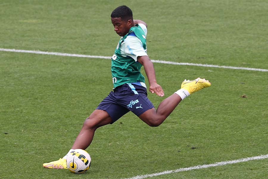 Com apenas 16 anos, Endrick é uma das grandes sensações do Palmeiras em 2022. (Foto: Reprodução)