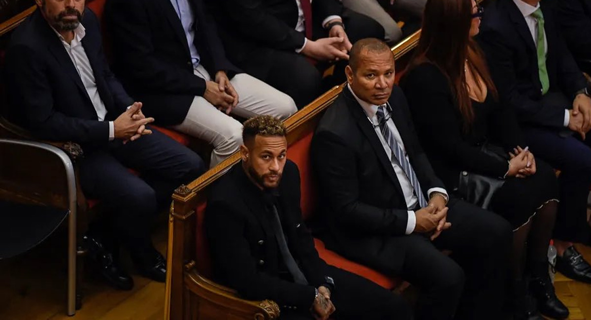 Juíz de Barcelona libera Neymar em julgamento por motivo inusitado