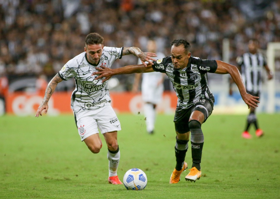 Corinthians e Ceará em duelo pelo Brasileirão