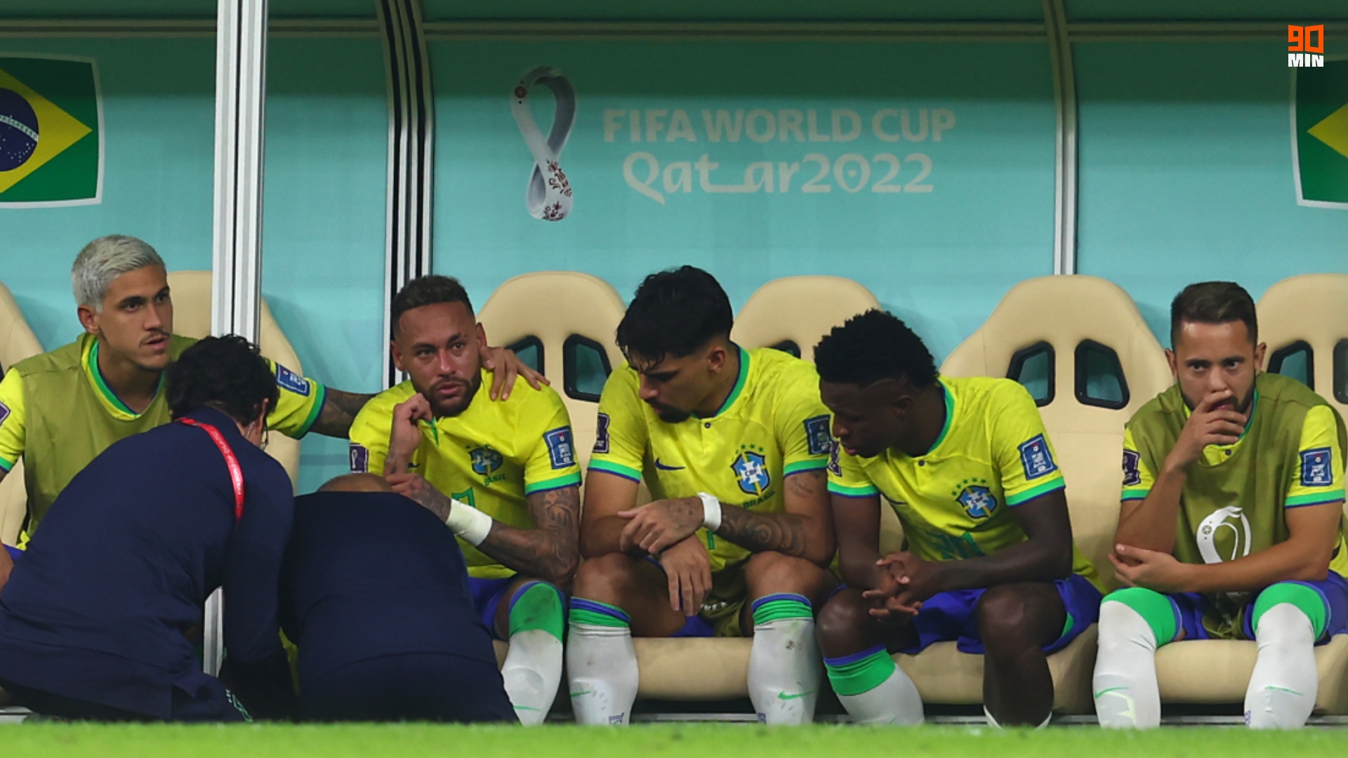 Neymar machucado? Imagem do tornozelo vaza e preocupa torcedores.