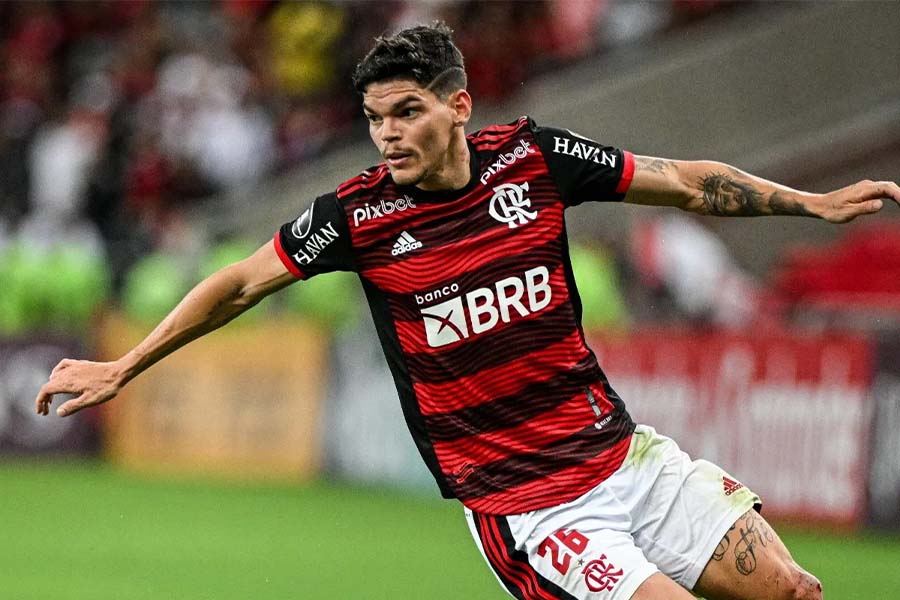 Emprestado pelo Spartak Moscou, da Rússia, Ayrton Lucas não tem permanência garantida no Flamengo para 2023. (Foto: Reprodução)
