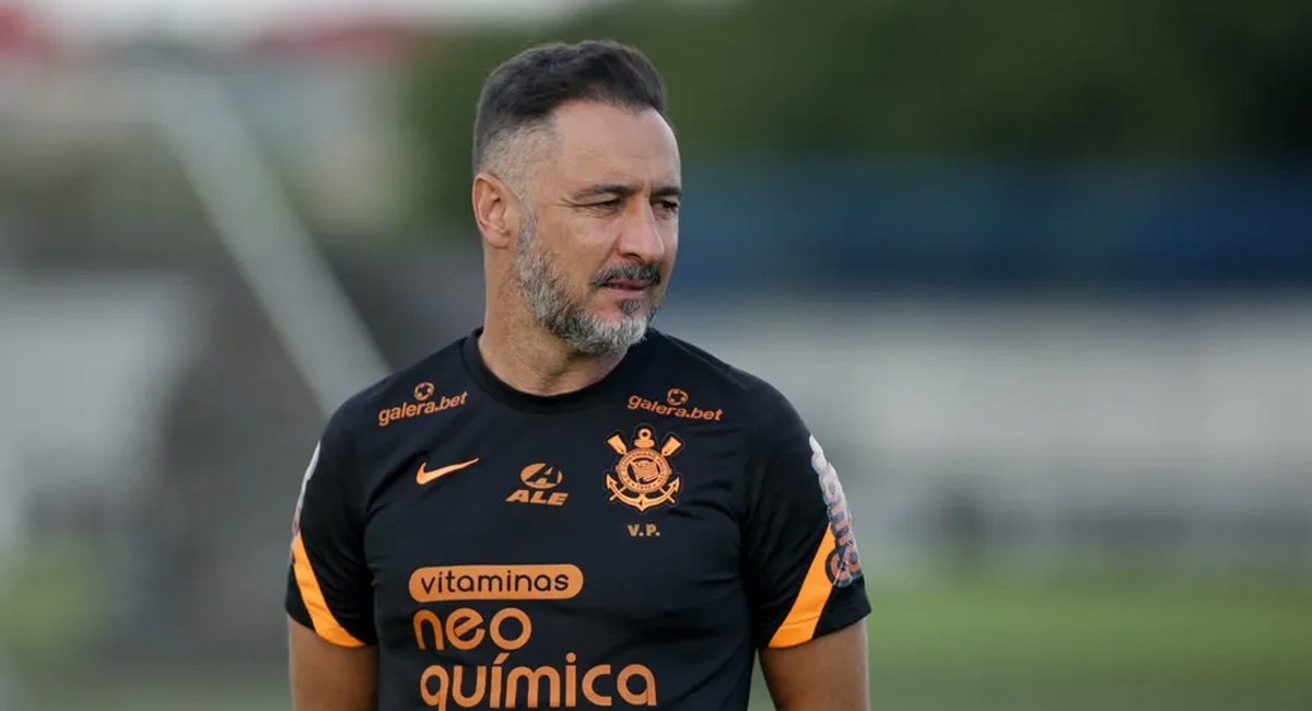 Vitor Pereira anuncia saída do Corinthians e motivo é revelado
