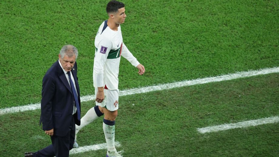 Atitude de CR7 ao ser substituído é repreendida por treinador de Portugal: 'Não gostei' 