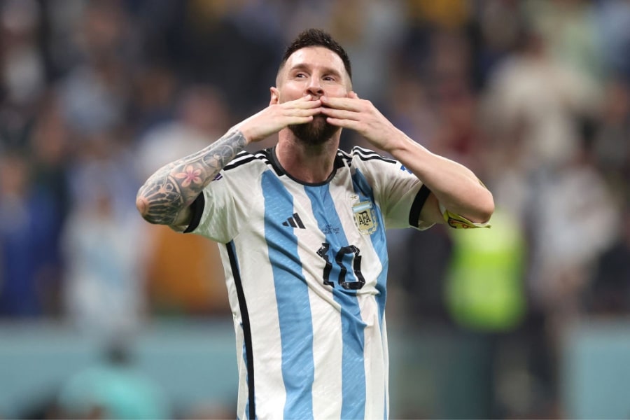 Messi quebra mais dois recordes e Argentina avança para Final da Copa do Mundo.