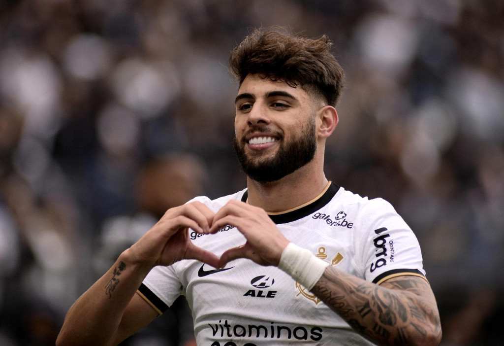 Corinthians anuncia Yuri Alberto com mensagem: 'Ele fica'.