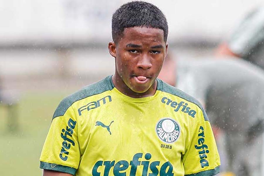 Com apenas 16 anos, Endrick é uma das grandes joias do futebol brasileiro. Foto: Divulgação