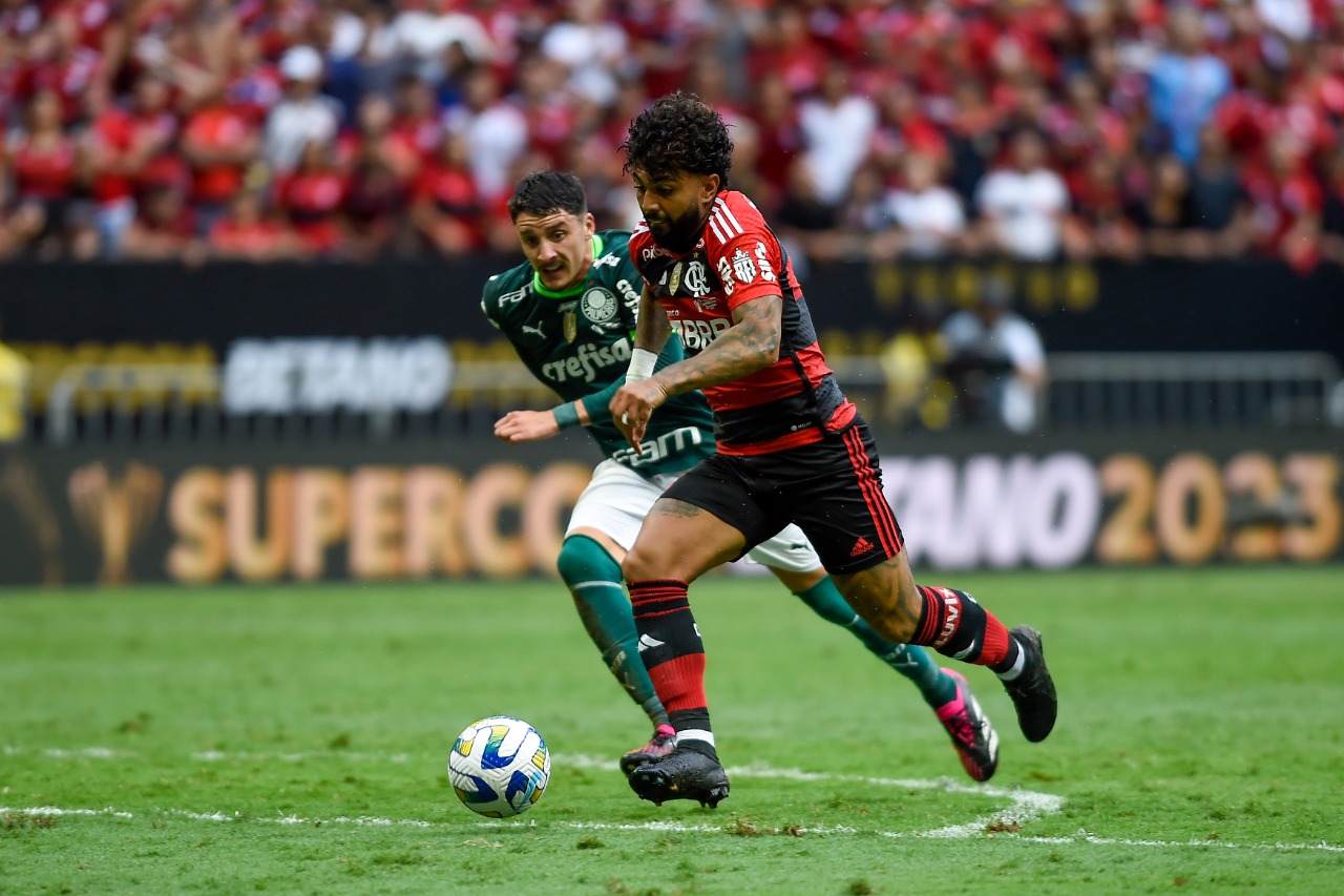 Gols de Flamengo x Palmeiras: Verdão bate Mengo em um jogo emocionante e conquista Supercopa do Brasil.