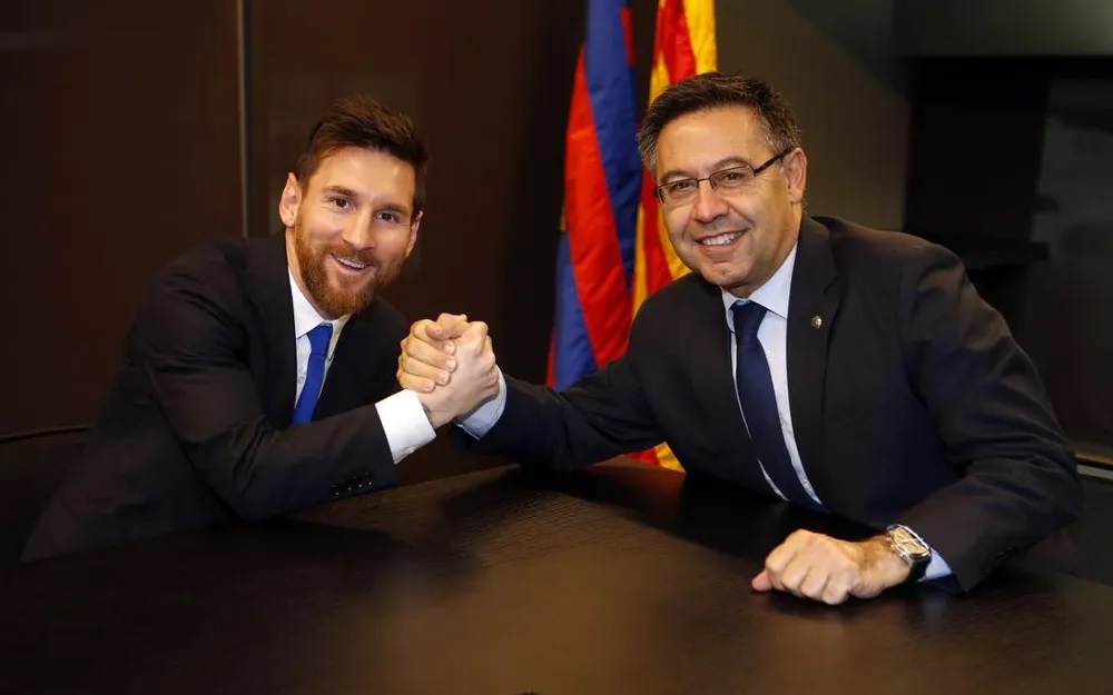 Ex-presidente do Barcelona é investigado e insultos a Messi vazam na internet