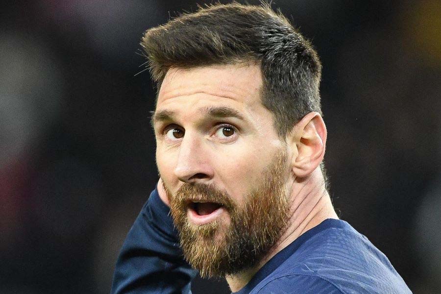Messi foi xingado por ex-diretores do Barcelona de "Rato de Esgoto"