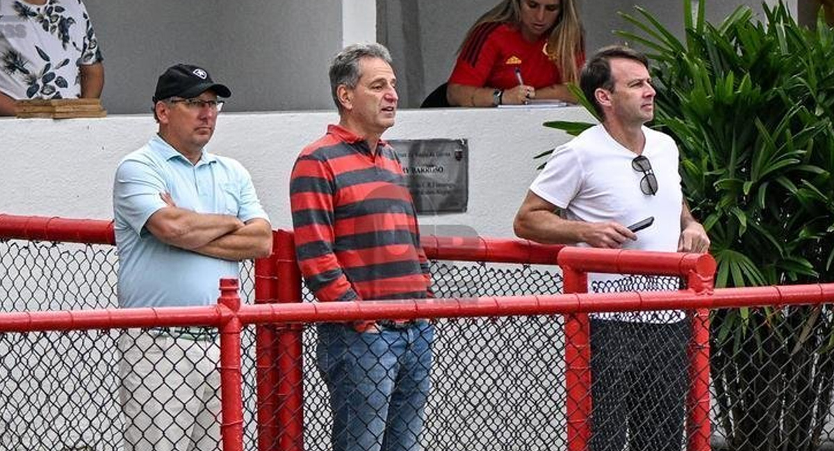 John Textor é flagrado em visita ao Flamengo e internautas descobrem motivo