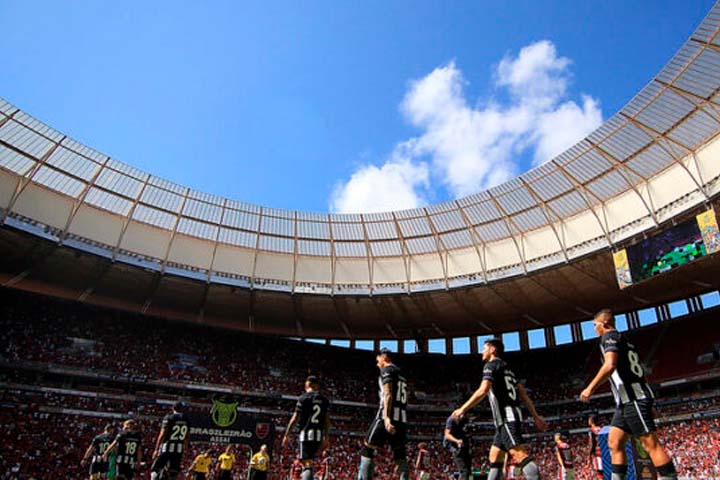 Botafogo x Flamengo vai passar na Band? Como assistir ao vivo o jogo do Cariocão 2023 neste sábado (25). Foto: Divulgação