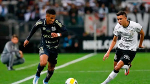 Santos x Corinthians: quem venceu mais vezes o clássico entre os paulistas?