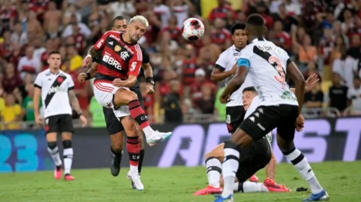 Gols Flamengo x Vasco: Mengo vence Vasco de virada em um jogo emocionante.
