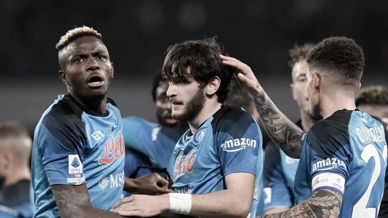 Assista Napoli x Eintracht Frankfurt ao vivo e online na TV nesta quarta-feira (15). Foto: Divulgação