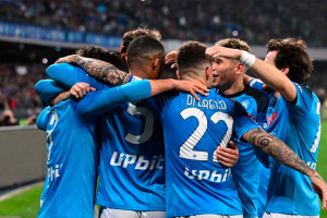 Como assistir Napoli x Eintracht Frankfurt ao vivo na TV e online pela Champions