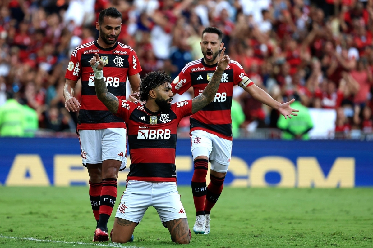 Gols Flamengo x Coritiba: Flamengo vence Coxa e estreia bem no Campeonato Brasileiro