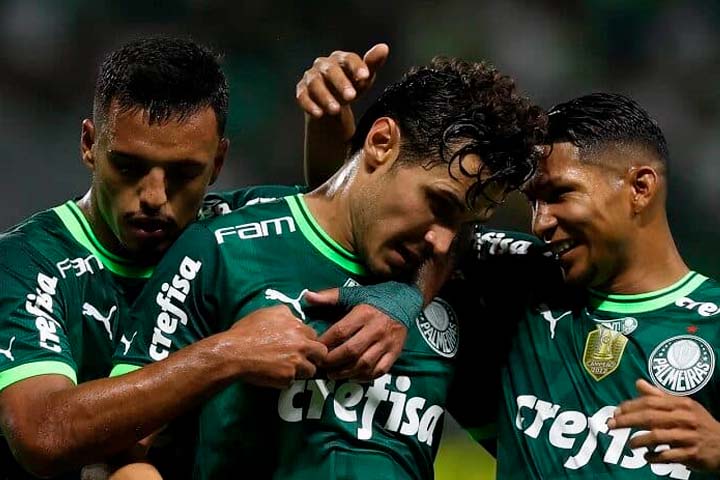 Assista Palmeiras x RB Bragantino ao vivo na TV e online neste sábado (13) pelo Brasileirão 2023. Foto: Reprodução/ Web
